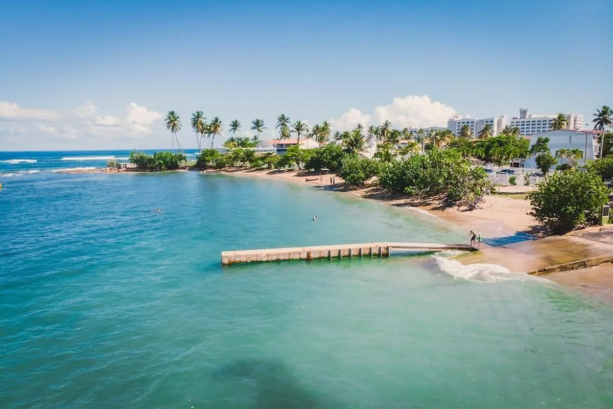 Romantic Dorado Beach Studio 0*,  波多黎各